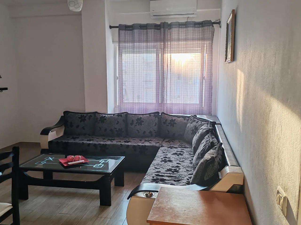 Fresk Area Apartman Tirana 0*,